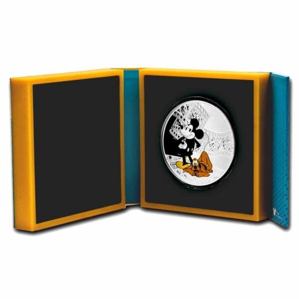 New Zealand Mint Disney's Mickey Mouse & Pluto 3 Oz 10 $ Niue 2023 - Image 3