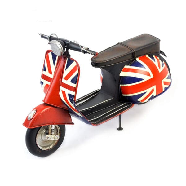 Filius and Investments SE Anglie scooter