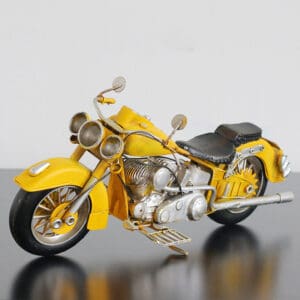 Filius and Investments SE Retro model motocyklu žlutá nebo červená